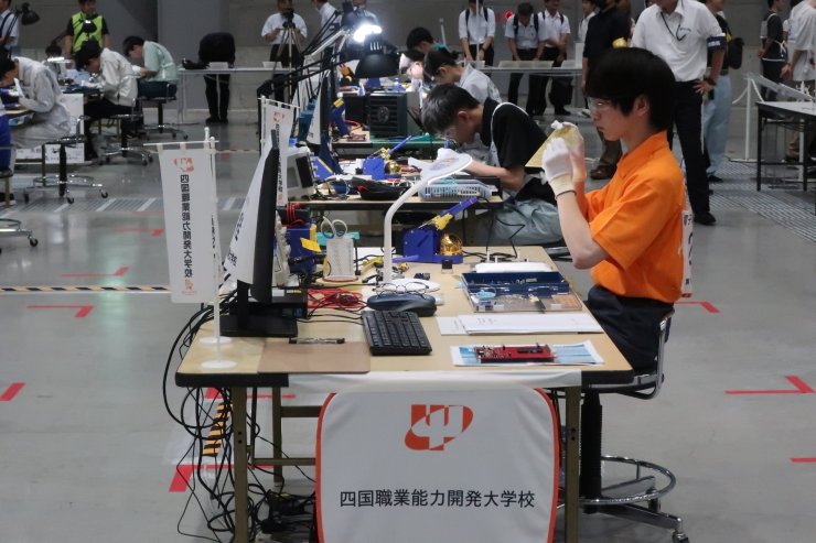 電子回路組立て競技