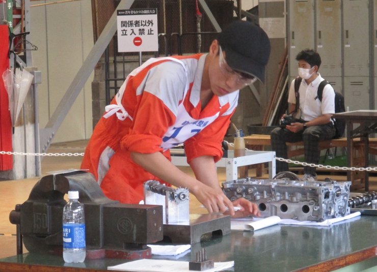 自動車整備競技