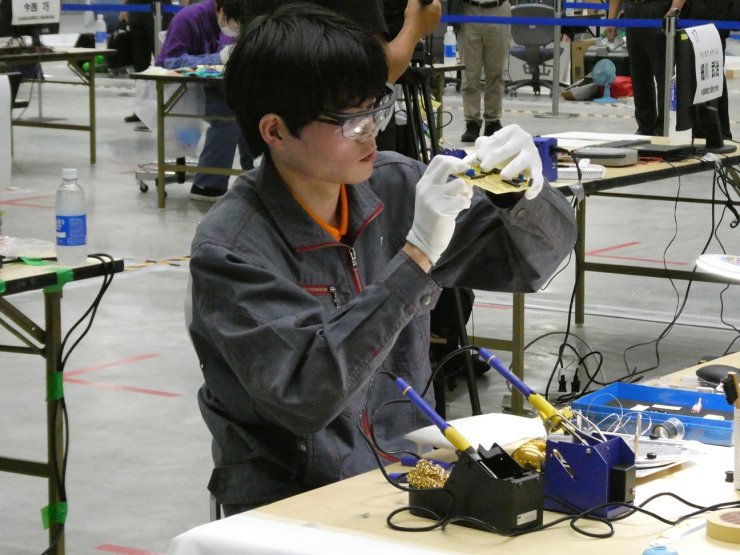 電子回路組立て競技