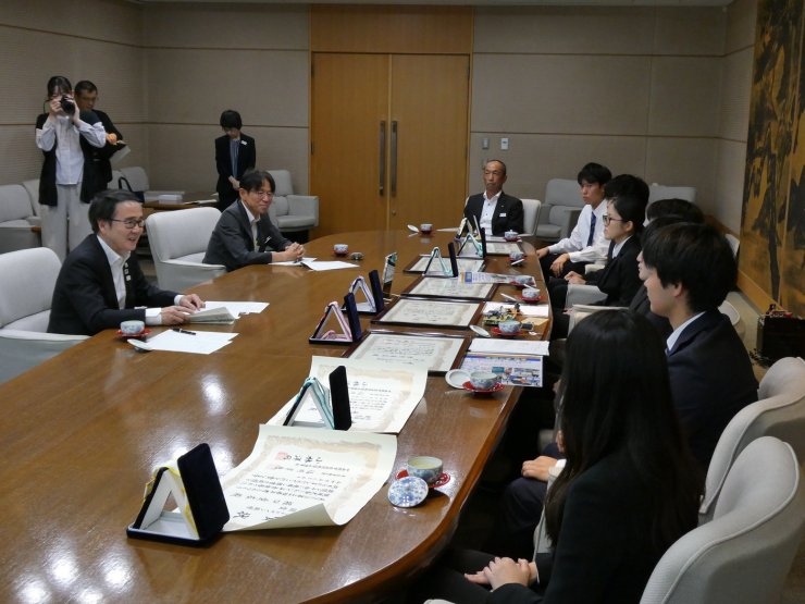 【第20回若年者ものづくり競技大会】入賞報告会が香川県庁で行われました。の画像