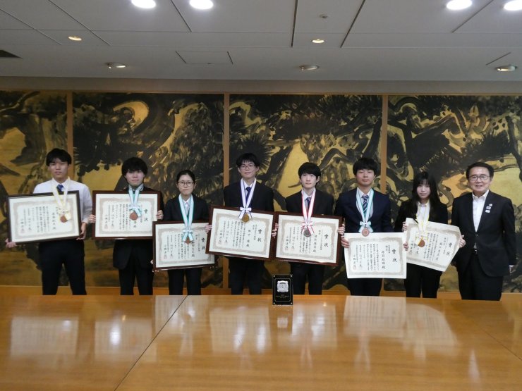 【第20回若年者ものづくり競技大会】入賞報告会が香川県庁で行われました。の画像